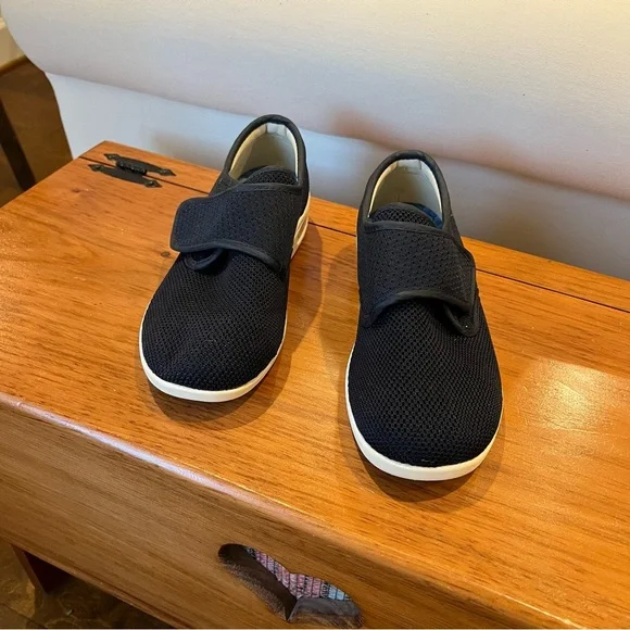 Youyun Slip-On Shoes‎ - Picture 4 of 10